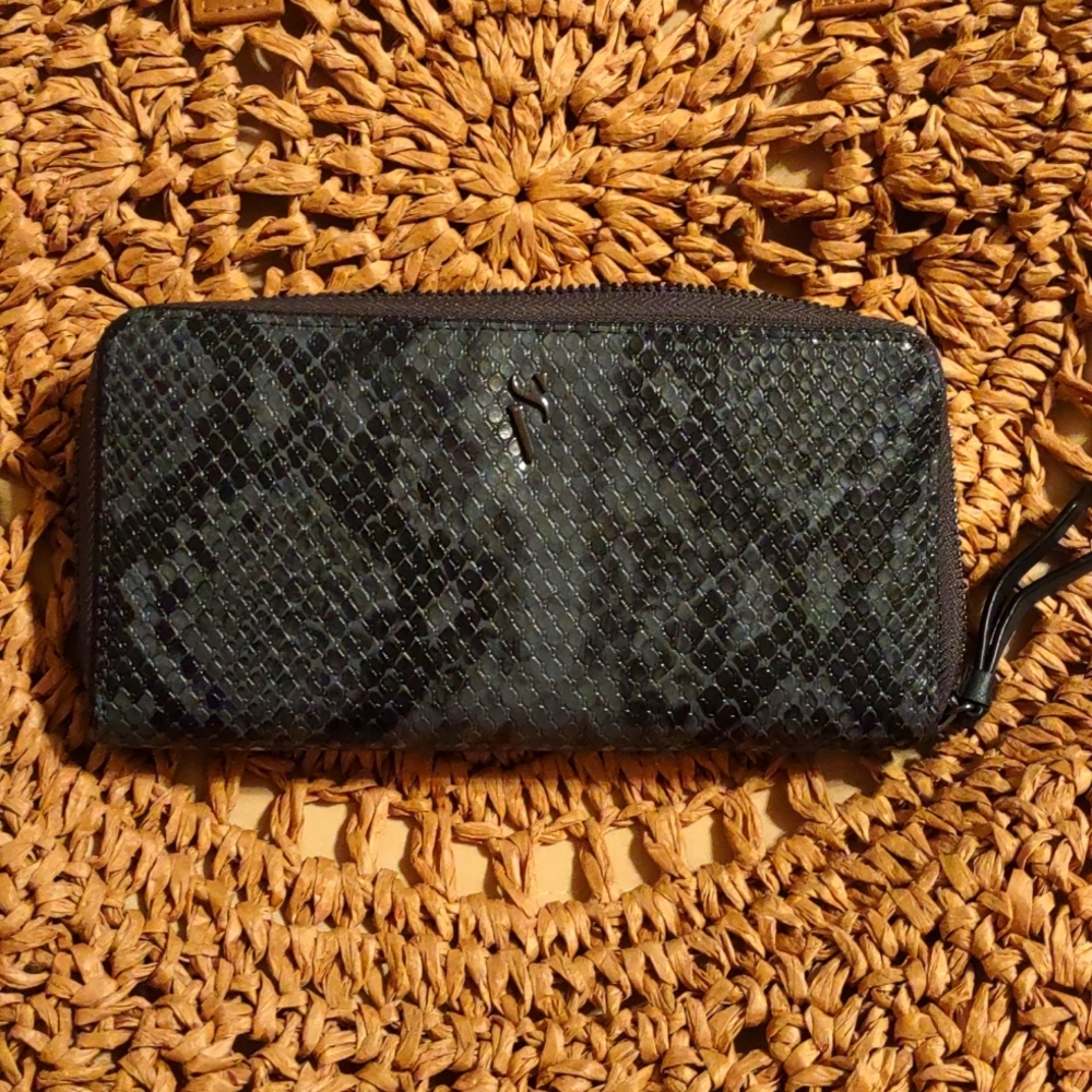 Simply Vera Vera Wang wallet